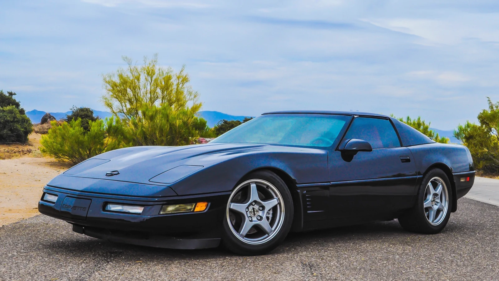 Click to Enlarge-Esc to Close Corvette Generations/C4/C4 1996 Left 1.webp
